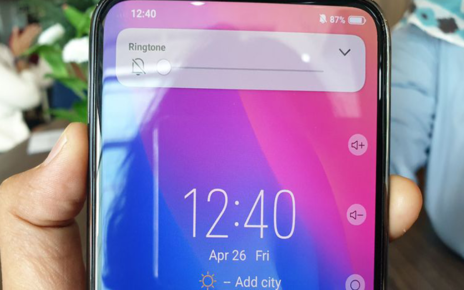 Vivo Apex Ponsel yang tak memiliki tombol dan lubang.