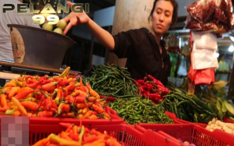 Harga Bawang dan Cabai Terpantau Turun di Pasar Tradisional