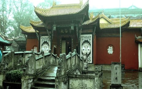 Menjelajahi Feng Du, Kota Arwah di Tiongkok