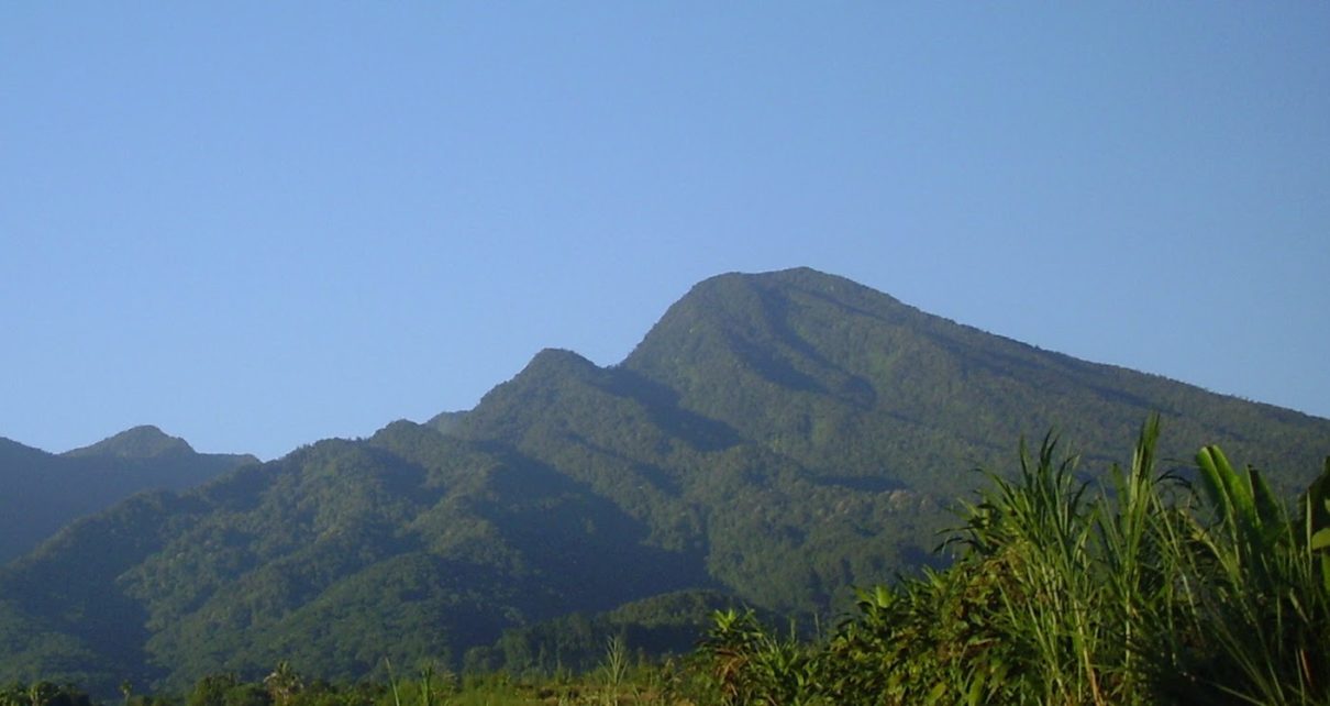 Kejadian Misterius di Gunung Salak