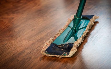Bersihkan Rumah Setelah Banjir Apa Saja yang Harus Diperhatikan?