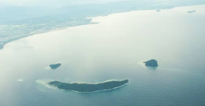 Pulau dengan Bentuk Paling Unik