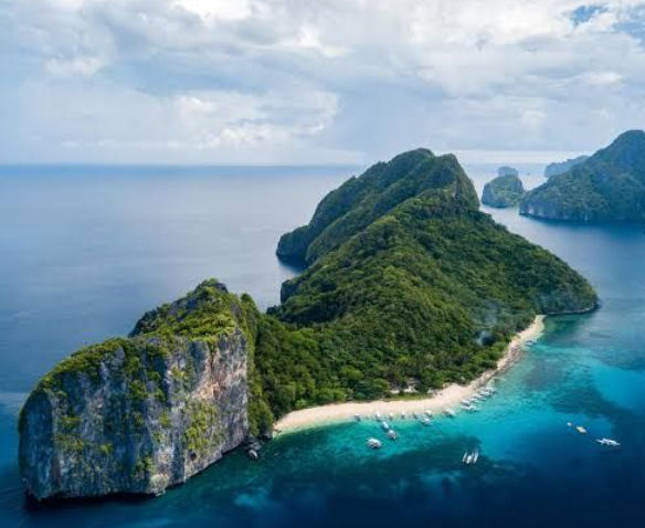 Pulau dengan Bentuk Paling Unik