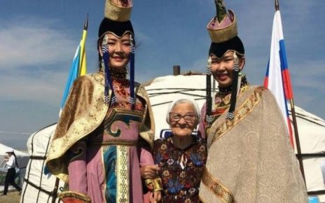 kisah nenek berusia 91 tahun keliling dunia