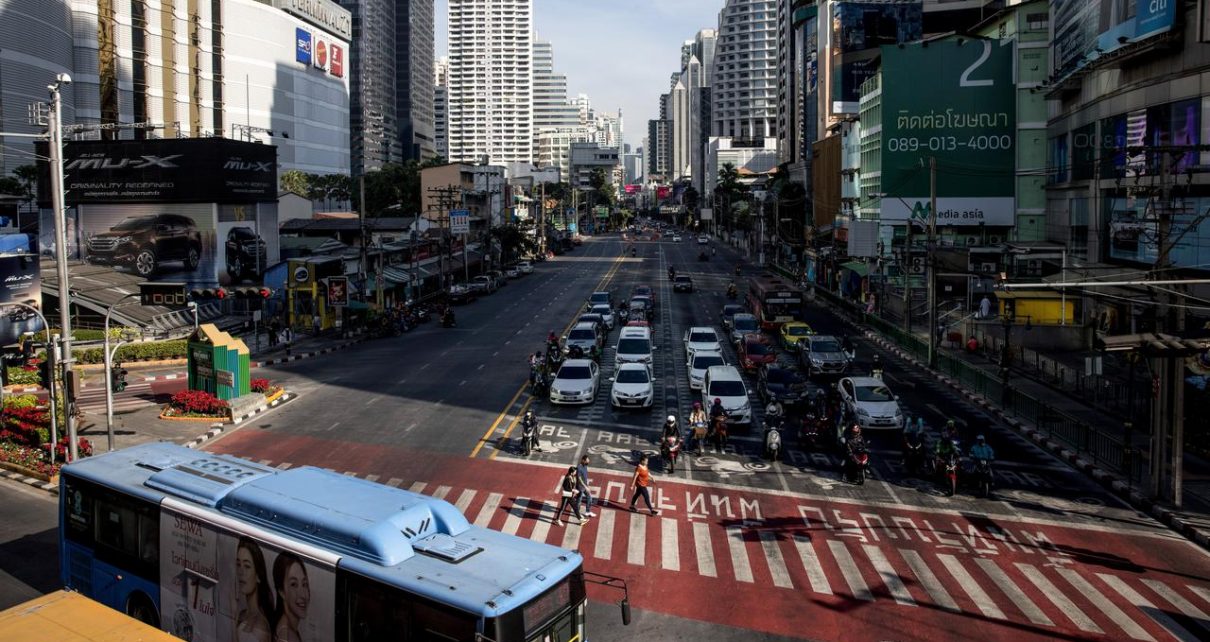 Pembatasan Dan Penutupan Kehidupan Malam di Bangkok Kembali Berlaku