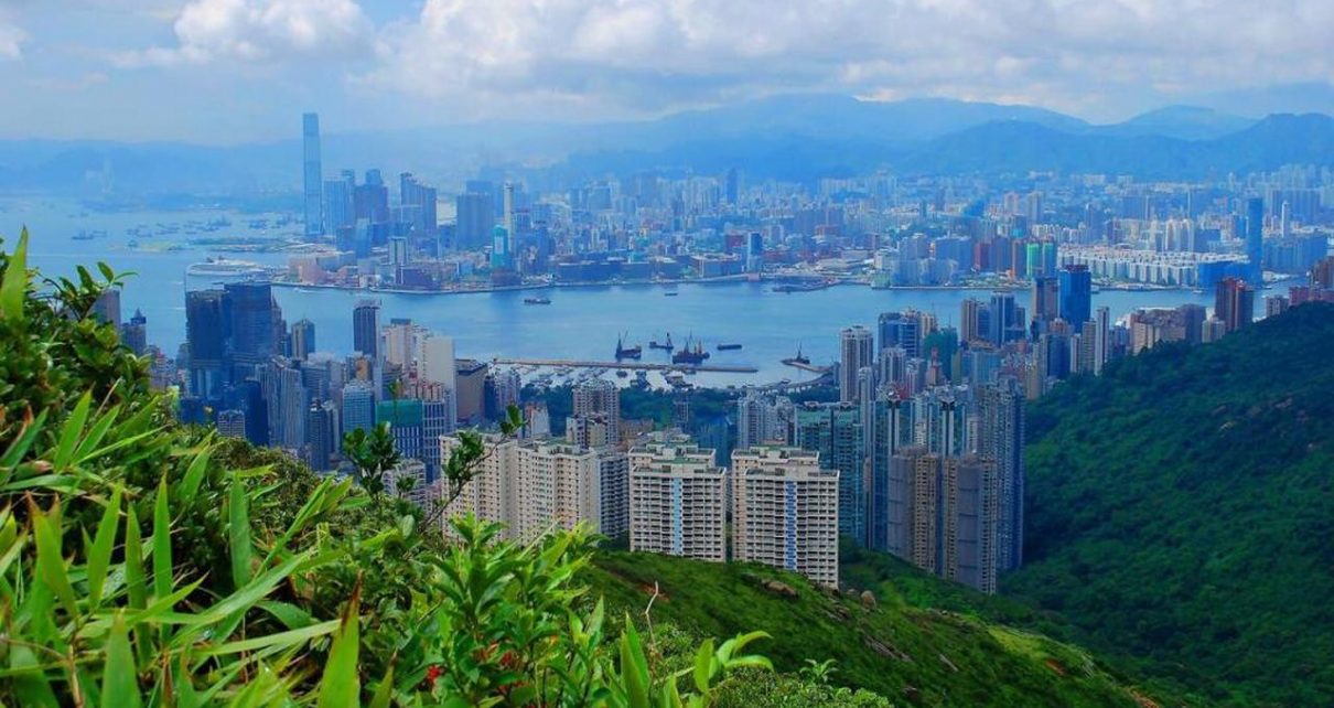 Liburan Musim Panas Keluarga di Hongkong Bertukar Rumah