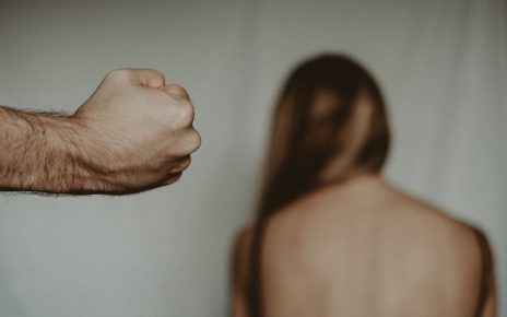 Perbedaan Pelecehan dan Kekerasan Seksual
