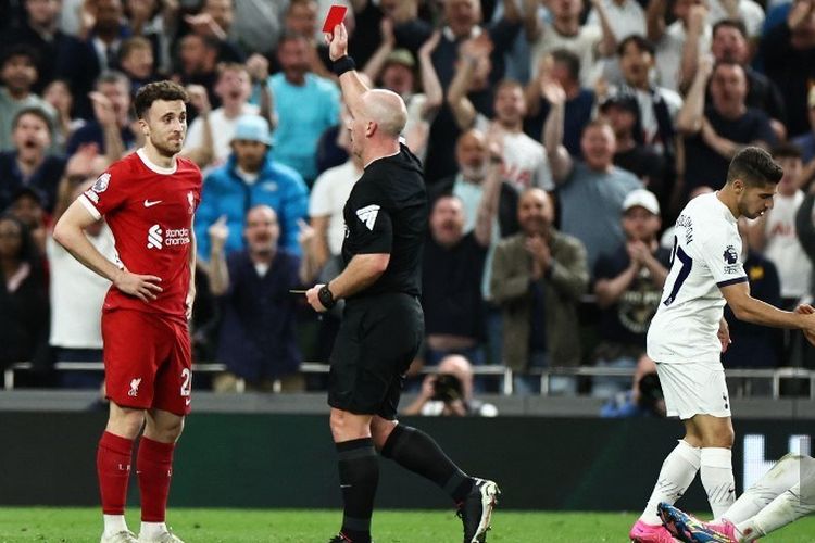 Wasit Akui Blunder di Laga Tottenham vs Liverpool